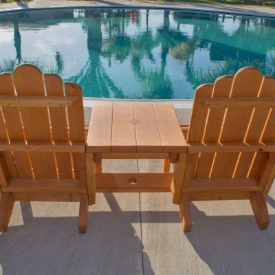 Adirondack Vignette Settee (Options: Standard Width, Douglas-fir, Slightly Rounded Corners, Umbrella Hole, Standard Seat Depth, No Cushion, No Ottoman, Transparent Premium Sealant).