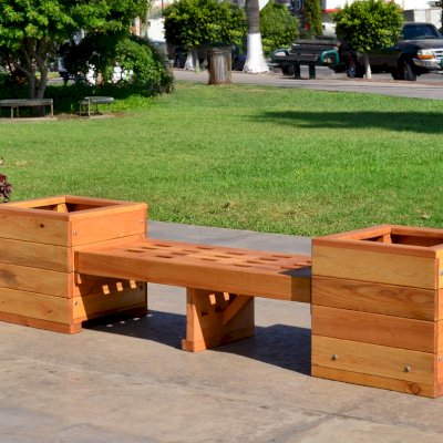 Bench and Planters Combo (Options: 4 ft Bench Length, 20" L x 20" D x 20" H Planter Size, Douglas-fir, Lighthouse Bench Style, 14 inches Bench Heigth, 17 3/4 inches Bench Width, No Engraving, Mendocino, With Feet, No Growing Vegetables, Transparent Premium Sealant). 