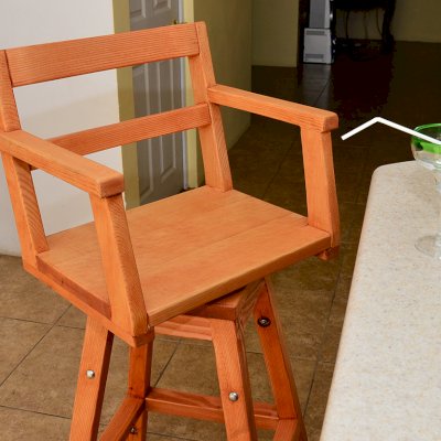 Captain's Redwood Bar Stool (Options: Douglas-fir, Swivel Seat, 31" H, No Cushion, Transparent Premium Sealant).