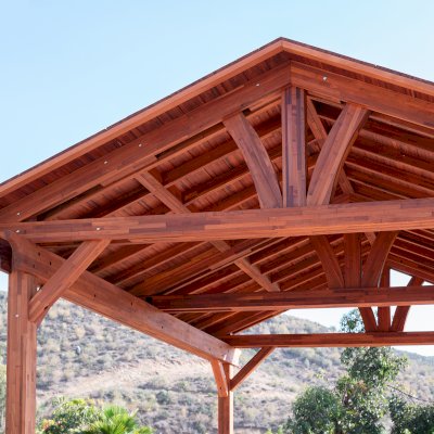 Del Norte Outdoor Kitchen Pavilion (Options: 20' L x 16' W, Mosaic Mature Redwood, No Ceiling Fan Base, No Electrical Wiring Trim Kit, No Post Decorative Trims, Transparent Premium Sealant). 