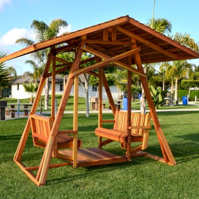Dustin's Face to Face Gliders (Options: California Redwood, XXW Roof, Without Beverage Armrest, No Kid's Platform, No Engraving, Transparent Premium Sealant).