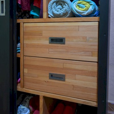 Graciela's Armoire (Options: Mosaic Douglas, Interior with Transparent Premium Sealant and Exterior with Black Stain Premium Sealant).