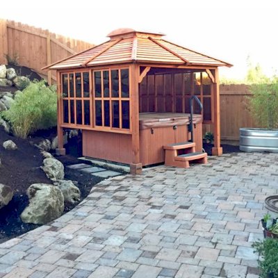 Hot Tub Enclosure Kits / Hot Tub Pavilion (Options: 9' x 9', Mature Redwood, Windows on 3 Sides, 4-Post Anchor Kit for Concrete, Transparent Premium Sealant). Photo Courtesy of Lauren Bode of Ridgefield, Washington. Order was installed by Forever Redwood.