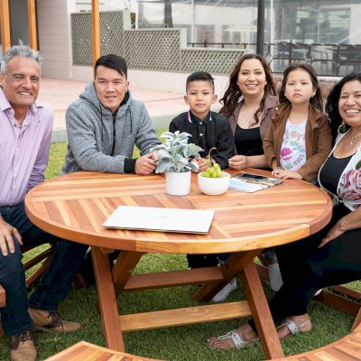 Karyn's Redwood Round Folding Picnic Table (Options: Arc Picnic Benches, California Redwood, 3 Arc Folding Benches, Standard Tabletop, Checkerboard, No Umbrella Hole, Transparent Premium Sealant).
