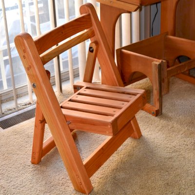 Kid's Wooden Folding Chair (Options: California Redwood, No Cushions, Transparent Premium Sealant).