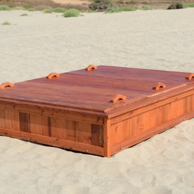 La Playa Sandbox (Options: 96"L x 72" W x 15" H, Mature Redwood, Tongue and Grooved Lid, Transparent Premium Sealant).
