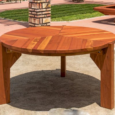 Lisa's Retro Outdoor Patio Table (Options: 5' Diameter, No Seating, California Redwood, Standard Tabletop, No Lazy Susan, 2" Diameter Umbrella Hole, Transparent Premium Sealant). Photo Courtesy of D. Culbert of Carson City, Nevada.