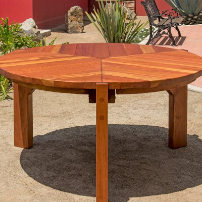 Lisa's Retro Outdoor Patio Table (Options: 5' Diameter, No Seating, California Redwood, Standard Tabletop, No Lazy Susan, 2" Diameter Umbrella Hole, Transparent Premium Sealant). Photo Courtesy of D. Culbert of Carson City, Nevada.