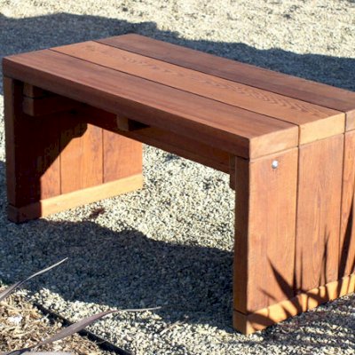 Maynard Garden Bench (Options: 4 ft x16 inches W x 17 inches H, Old-Growth Redwood, No Cushion, No Engraving, Transparent Premium Sealant).