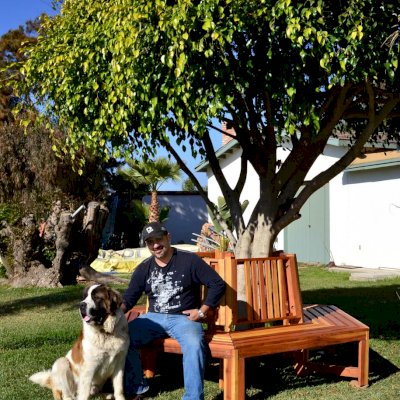 Memorial Natural Redwood Tree Bench (Options: 8 1/2 ft, California Redwood, No Beverage Ledge, No Cushions, Custom Engraving, Transparent Premium Sealant).