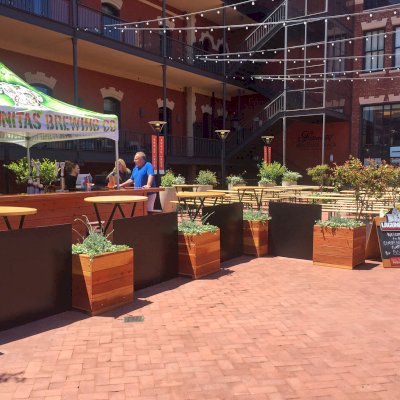 Mendocino Planters (Options: 24'' L, 24'' W, 24'' H, California Redwood, With 1 3/4-inch Feet, No Trellis, Interior and Exterior of Box with Sealant (No Growing Vegetables), Transparent Premium Sealant). Photo Courtesy of D. Harty of San Francisco, CA.