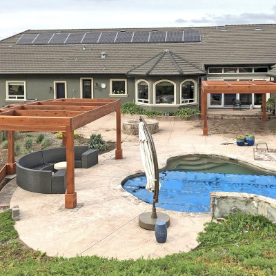 Modern Louvered Garden Pergola (Options: 20' L x 15' W, 8'' x 8'' Posts, Mobile Louvers, Mature Redwood, 9.5 ft H, 1 Electrical Wiring Trim, 4-Post Anchor Kit for High-Wind, No post decorative trims, 1 Ceiling Fan Base, Transparent Premium Sealant) & Custom Pergola. Photo Courtesy of D. Ruprecht of Hollister, CA.