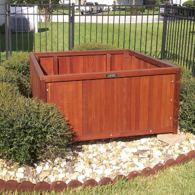 Napa Planter (Options: 48'' L x 48'' W x 24'' H, Mature Redwood, 1-inch Feet, No Trellis, Interior and Exterior of Box with Sealant (No Growing Vegetables), Transparent Premium Sealant). Photo Courtesy of E. Clardy of Saint Johns, Florida.