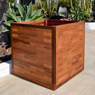 Parquet Planters (Options: 36in L x 36in W x 36in H, Mature & Old-Growth Redwood, Uniform Corners, Feet, No Trellis, Interior and Exterior of Box with Sealant (No Growing Vegetables), Transparent Premium Sealant).