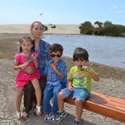 Parquet Wooden Bench (Options: 8 ft L x 17 3/4 inches W x 18 1/2 inches H, Old-Growth Redwood, No Cushion, No Engraving, Transparent Premium Sealant). Photo courtesy of Hernandez Family. 