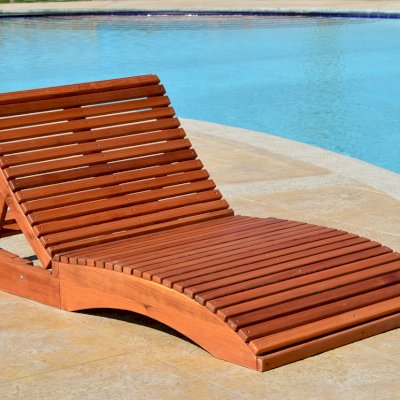 Penny Wooden Sun Lounger (Options: Honeymoon, Mature Redwood, Extra Large 78 inches, No Armrests, Snack Trays on Left Side, 13" H, Wheels, No Cushion,Transparent Premium Sealant).