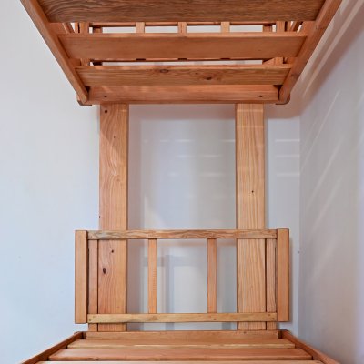 Punta Banda Bunk Bed (Twin over Twin, Douglas-Fir, 1 Ladder, Headboard, No Drawers, 10" Safety Rails, Transparent Premium Sealant).