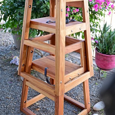 Redwood Restaurant High Chair (Options: California Redwood, 28 inches Tall, No Cushion, Transparent Premium Sealant).