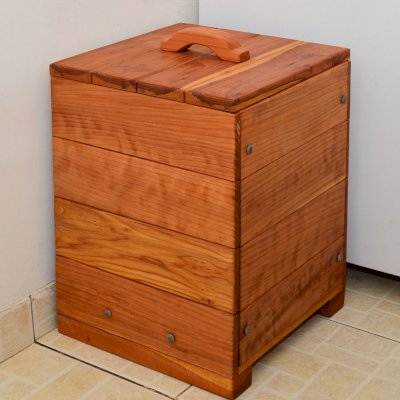 Regal Refuse Receptacles (Options: 24" W, 24" L, 24" H, Redwood, Unattached to Receptacle, No Casters, Transparent Premium Sealant).