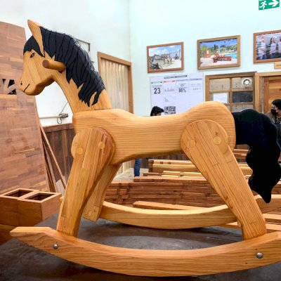 Rocking Horse (Options: Douglas Mosaic, Transparent Premium Sealant).