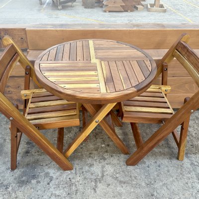 Round Folding Table (Options: Small 30 inch Diameter, 2 Folding Chairs, California Redwood, No Cushions, Standard Tabletop, Checkerboard Design Tabletop, No Umbrella Hole, Transparent Premium Sealant).