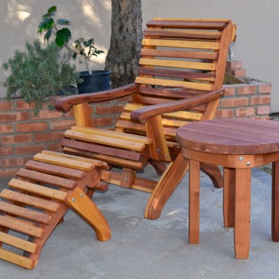 Round Solid Wood Side Table (Options: 24" size, Old-Growth Redwood, Rounded Apron, 22" H, Transparent Premium Sealant). Photo also shows an Ensenada Easychair with Ottoman. 