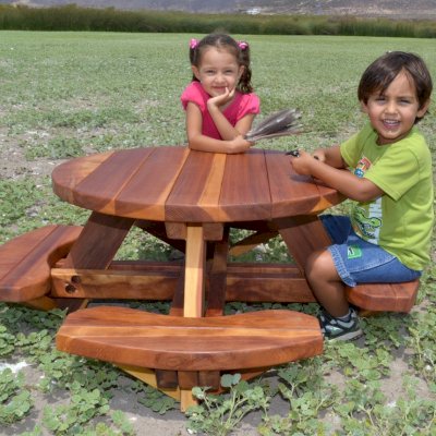 Round Wooden Picnic Table for Toddlers (Redwood, No Umbrella Hole, Standard Tabletop, No ADA, Transparent Premium Sealant).