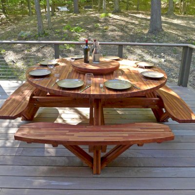 Round Wooden Picnic Tables (Attached Benches) (Options: 4.5' Diameter, Attached Benches, Mosaic California Redwood, Standard Tabletop, with Lazy Susan, No Umbrella Hole, Transparent Premium Sealant). 