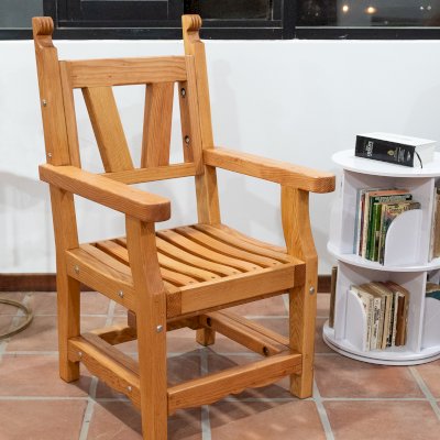Segovia Chair (Options: With Arms, Douglas-fir, No Cushion, Transparent Premium Sealant).