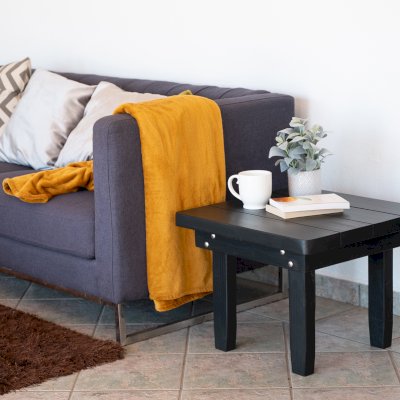 Square Side Table (Options: 23" Size, Mature Redwood, Rounded Corners, 18" H, Black Stain Premium Sealant).
