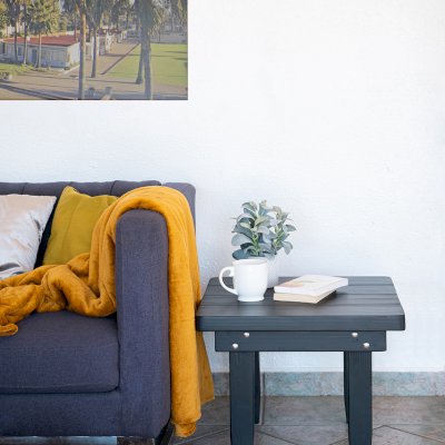 Square Side Table (Options: 23" Size, Mature Redwood, Rounded Corners, 18" H, Black Stain Premium Sealant).