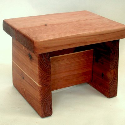 Small Wooden Foot Stool (Options: Mature Redwood, 10" H, No Engraving, Transparent Premium Sealant)