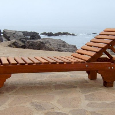 Sol Redwood Patio Lounger (Options: Single, Standard 74", Old-Growth Redwood, 13" H, No Wheels, No Cushion, Transparent Premium Sealant).