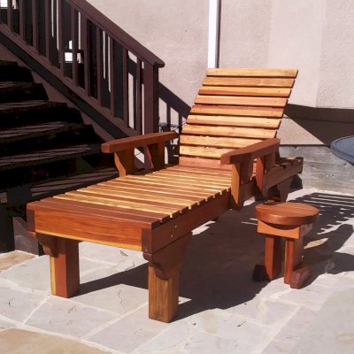 Sol Redwood Patio Lounger (Options: Single, Extra Large 80", Redwood, 18" H, Include Wooden Wheels, No Cushion, Transparent Premium Sealant) with a Mini Round Side Table. Photo Courtesy of V. Libby of Woodside, CA.