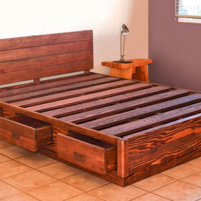 Chest Beds (Options: Queen Size, Douglas-fir, Standard Headboard, 1 Set of Drawers on West Side of Bed, Coffee-Stain Premium Sealant). 