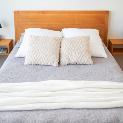 Chest Beds (Options: Queen Size, Douglas-fir, Seamless Headboard, Sets of Drawers on Both Sides, Transparent Premium Sealant) with 2 Custom Night Stands. 