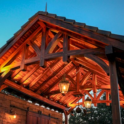 Custom Granada Pavilion (Options: 20 ft x 15 ft, Mosaic Redwood, 4-Post Anchor Kit for High-Wind, No Fascia Board, No Curtain Rods, 3 Ceiling Fan Bases, Transparent Premium Sealant). Shake from DaVinci Roof [https://www.davinciroofscapes.com/]. Photo Courtesy of K. Lowe of Newcastle, Oklahoma.