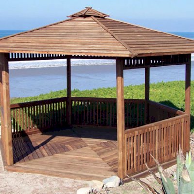 Hexagonal Retreat Pavilion (Options: 14' Diameter, Add a Deck, Mature Redwood, With Upper and Lower Panels, Transparent Premium Sealant).