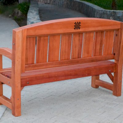 Presidential Bench (Options: 5 ft, No Cushion, Custom Engraving).