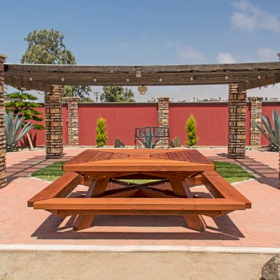 Sea Ranch Picnic Table  (options: 6ft x 6ft tabletop size, California Redwood, Slightly Rounded Corners (1/2-in radius), Transparent Premium Sealant).