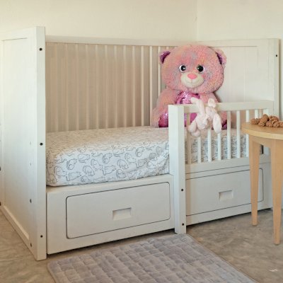 Custom Skyrah Infinity Crib (Options: Mosaic-Douglas, with Bottom Drawers, White Primer).