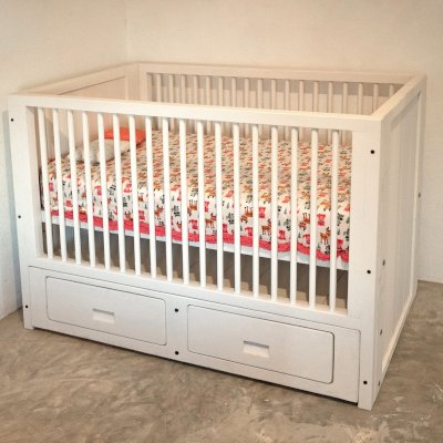 Custom Skyrah Infinity Crib (Options: Mosaic-Douglas, with Bottom Drawers, White Primer).