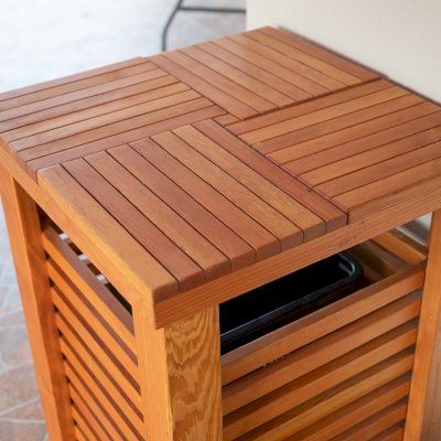 The Trellised Trash Receptacle (Options: Douglas-fir, Transparent Premium Sealant). Black bin not included. 
