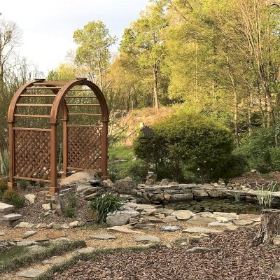 Versailles Arbor (Options: 84" W x 60" D, Mature Redwood, Transparent Premium Sealant). Photo Courtesy of B. Guagnini of Signal Mountain, Tennessee.