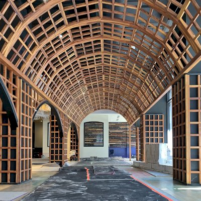 Custom Victorian Trellis Under Construction (Options: California Redwood, Transparent Premium Sealant). Installed at new restaurant ALLAVITA in 564 W Randolph St, Chicago, IL. Grand opening summer 2021. 