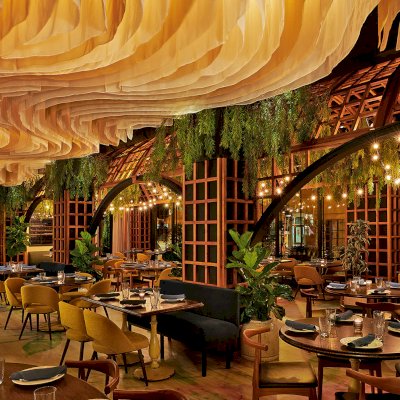 Custom Victorian Trellis (Options: California Redwood, Transparent Premium Sealant). Installed at restaurant ALLAVITA in 564 W Randolph St, Chicago, IL. Design By Kehoe Designs, Photographer: Anthony Tahlier.