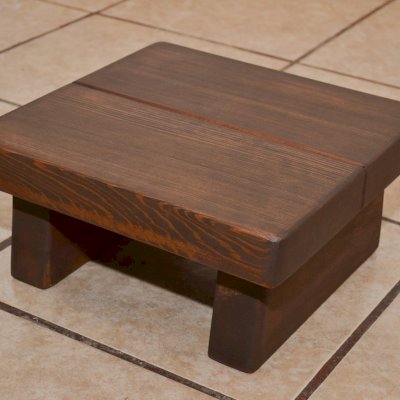 Tiny Wood Foot Stool (Options: Redwood, 5 3/4 " H, No Engraving, Coffee-Stain Premium Sealant).