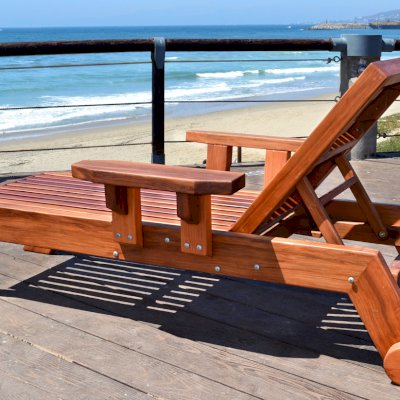 Tony's Wooden Deck Lounger (Options: Single, Standard 74", Mature Redwood, Snack Tray on Right Side , 15.5" H, Include Wooden Wheels, No Cushion, Transparent Premium Sealant).