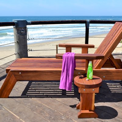 Tony's Wooden Deck Lounger (Options: Single, Standard 74", Mature Redwood, Snack Tray on Right Side , 15.5" H, Include Wooden Wheels, No Cushion, Transparent Premium Sealant).