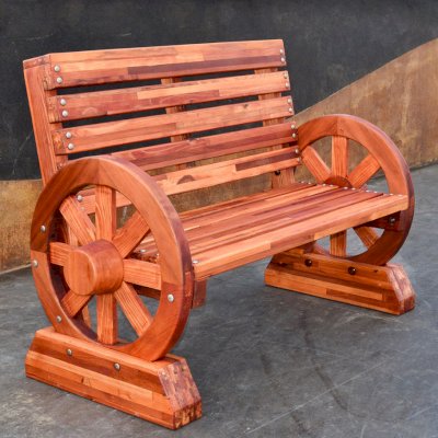 Wagon Wheel Wooden Bench (Options: 4 ft, Mosaic Redwood, No Cushion, No Engraving, Transparent Premium Sealant).